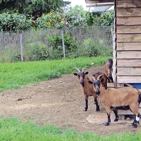 בית נופש Lovely In Brain-sur-alonnes *